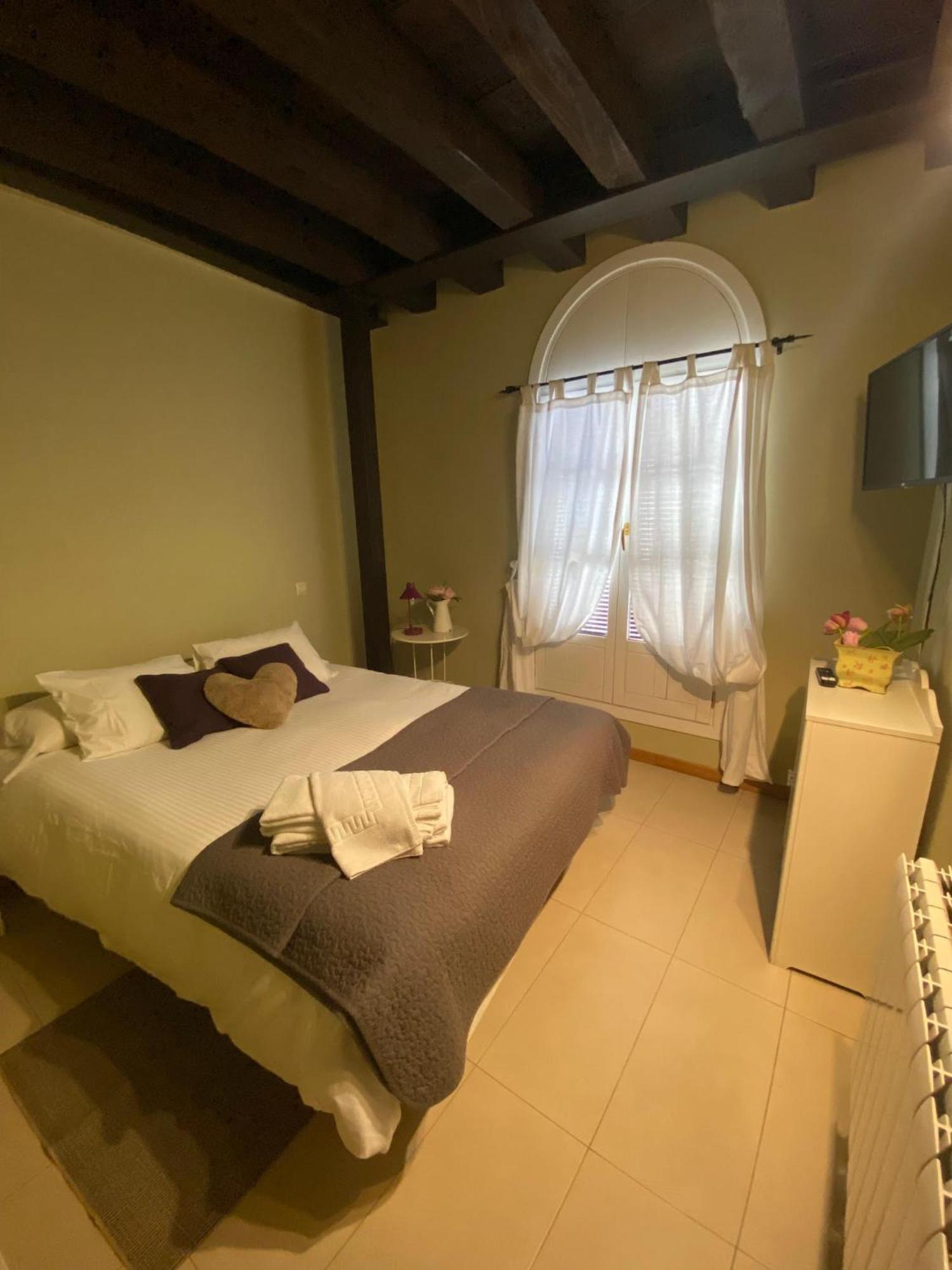 Refitoleria Apartamentos Segowia Zewnętrze zdjęcie