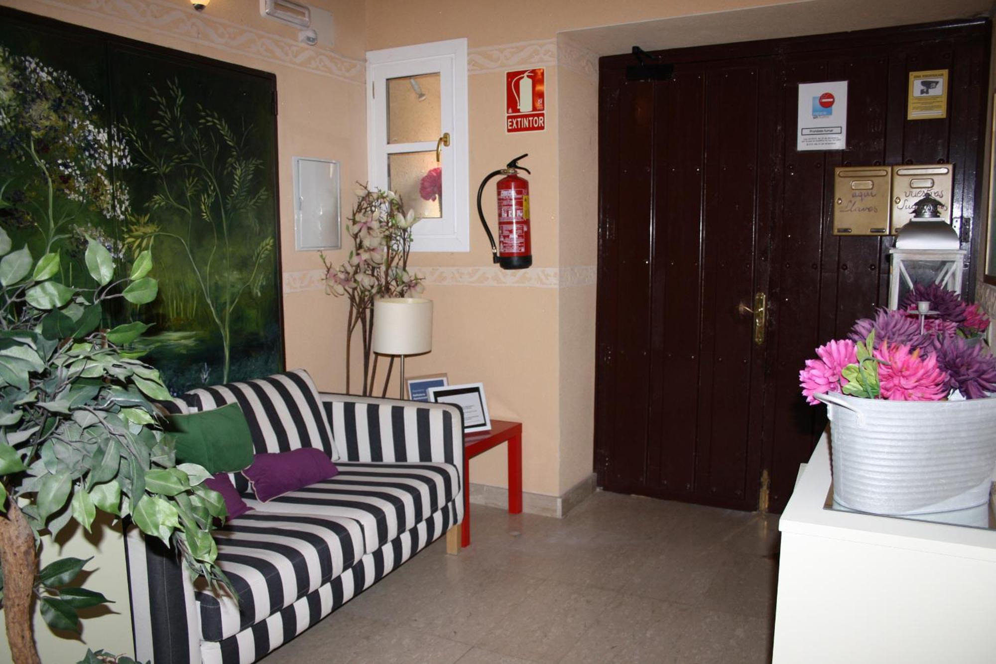Refitoleria Apartamentos Segowia Zewnętrze zdjęcie